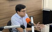 O prefeito do Recife, Victor Marques, visitou a sede da TMC Recife e participou do programa PE TMC 1ª edição, onde comentou sobre os desafios e as ações previstas para os primeiros dias de gestão à frente da capital pernambucana. Durante a entrevista, o prefeito destacou obras em andamento na cidade, como as intervenções nos 10 quilômetros da avenida Boa Viagem, um dos principais cartões-postais do Recife. Ele também mencionou o projeto de embutimento da fiação no Recife Antigo, iniciativa que busca melhorar a paisagem urbana e a infraestrutura da região histórica.