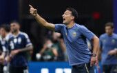 Soccer Football - FIFA World Cup 2026 - Semi Final - England v Argentina - Atlanta Stadium, Atlanta, Georgia, U.S. - July 15, 2026 Argentina coach Lionel Scaloni celebrates after Lautaro Martinez scores their second goal REUTERS/Paul Childs