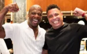 Terry Crews tieta Ronaldo nos Estados Unidos