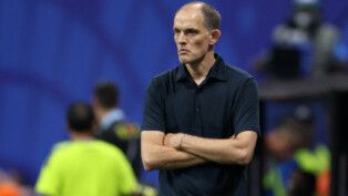 Soccer Football - FIFA World Cup 2026 - Round of 32 - England v DR Congo - Atlanta Stadium, Atlanta, Georgia, U.S. - July 1, 2026 England manager Thomas Tuchel looks dejected REUTERS/Paul Childs