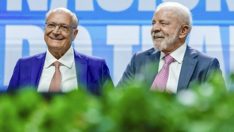 03.03.2026 - Vice-Presidente da República e Ministro do Desenvolvimento, Indústria, Comércio e Serviços, Geraldo Alckmin e o Presidente da República, Luiz Inácio Lula da Silva, durante a abertura da 2º Conferência Nacional do Trabalho, no Teatro Celso Furtado. São Paulo - SP