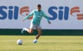 Andreas Pereira em treino do Palmeiras