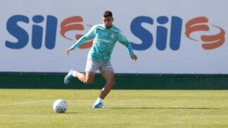 Andreas Pereira em treino do Palmeiras