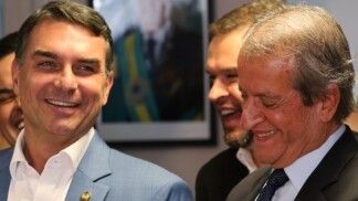 O Presidente Nacional do Partido Liberal Valdemar Costa Neto, recebe na Sede Nacional do PL em Brasília/ DF, o Pré-Candidato a Presidência da República, senador Flávio Bolsonaro (PL/ RJ)