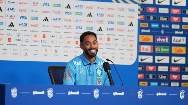 Matheus Cunha em entrevista coletiva