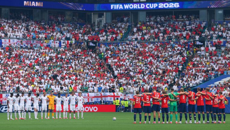 1 minuto de silêncio em Noruega x Inglaterra na Copa
