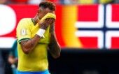 Futebol — Copa do Mundo da FIFA 2026 — oitavas de final — Brasil x Noruega — Estádio de Nova York–Nova Jersey, em East Rutherford, Nova Jersey, EUA — 05/07/2026. Neymar Jr., do Brasil, demonstra decepção após a partida, que terminou com a eliminação da Seleção Brasileira da Copa do Mundo.