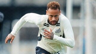 Neymar em treino do Santos