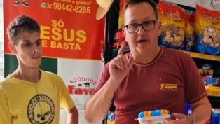 dono de distribuidora sorteia brindes simples e viraliza na web