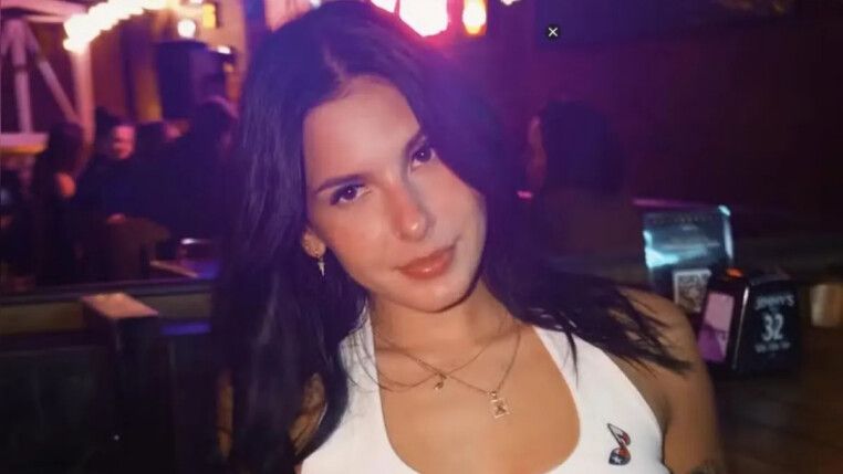 Ana Castela