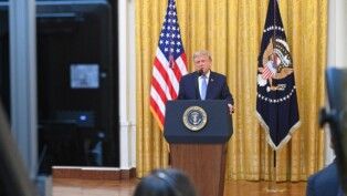 O presidente dos Estados Unidos, Donald Trump, fala sobre a segurança das eleições durante pronunciamento à nação realizado na Sala Leste da Casa Branca, em Washington, D.C., EUA, em 16/07/2026.