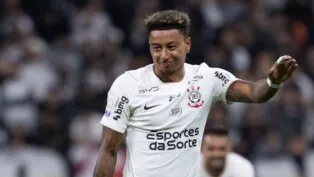 Lingard jogando pelo Corinthians - Foto: ETTORE CHIEREGUINI/AGIF - AGÊNCIA DE FOTOGRAFIA/ESTADÃO CONTEÚDO