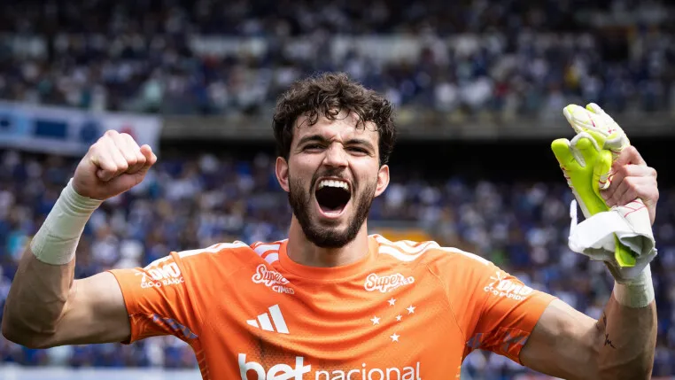 Goleiro Otávio do Cruzeiro é convocado por Carlo Ancelotti para jogar amistosos pela Seleção Brasileira