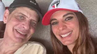 Andréia Sadi e o pai Carlos Sadi