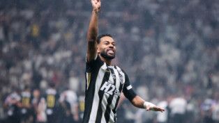 Renan Lodi em jogo pelo Atlético Mineiro - Foto: ALLAN CALISTO/FOTOARENA/ESTADÃO CONTEÚDO