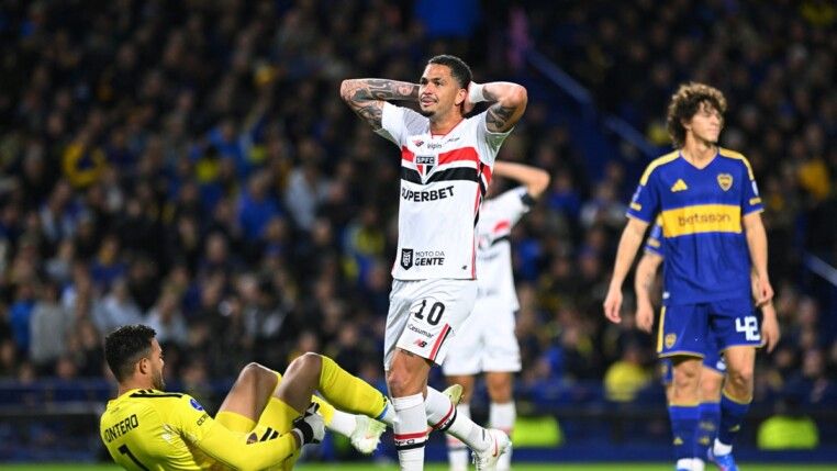 Soccer Football - Copa Sudamericana - Quarter Final - First Leg - Boca Juniors v Sao Paulo - Estadio La Bombonera, Buenos Aires, Argentina - September 8, 2026 Sao Paulo's Luciano reacts after missing a chance to score REUTERS/Rodrigo Valle
