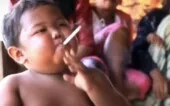 Ardi Rizal, o "bebê fumante" da Indonésia Ardi Rizal, o "bebê fumante" da Indonésia