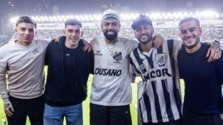 Neymar, Gabigol, Coutinho e amigos na Vila Belmiro