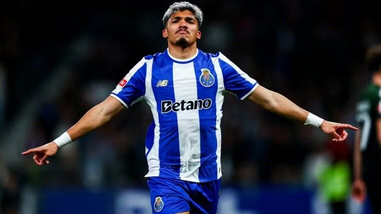 William Gomes em jogo pelo Porto - Foto: Reprodução @FCPorto no X/Twitter