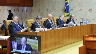 Sessão plenária extraordinária do STF